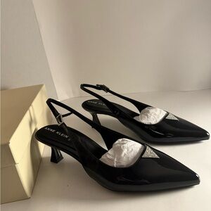 Anne Klein Iset New Glossy Black Slingback Kitty Heels Women’s 9